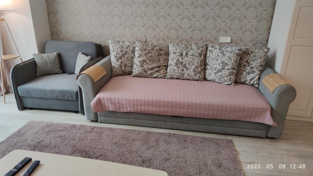 Happy Inn Just Studio, Self Check-In-24X7,Parking-In-The-Underground-Garage 빌뉴스 외부 사진