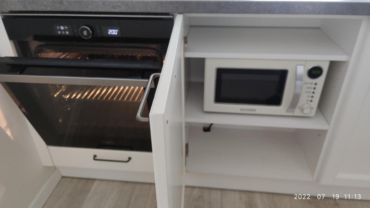 Happy Inn Just Studio, Self Check-In-24X7,Parking-In-The-Underground-Garage 빌뉴스 외부 사진